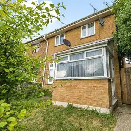 Buy this 2 bed house on Oaksey Road in Swindon, SN2 5BT