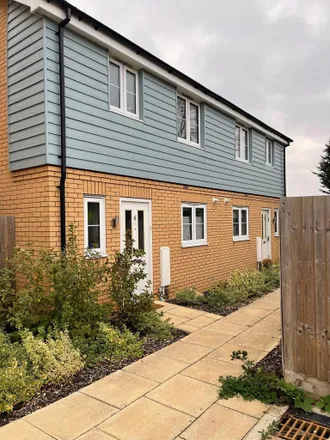 Rent this 2 bed duplex on unnamed road in Henlow, SG16 6BL