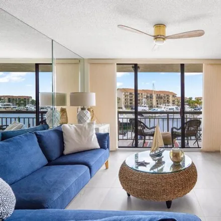 Buy this 3 bed condo on 1494 Tidal Pointe Boulevard in Jupiter, FL 33477