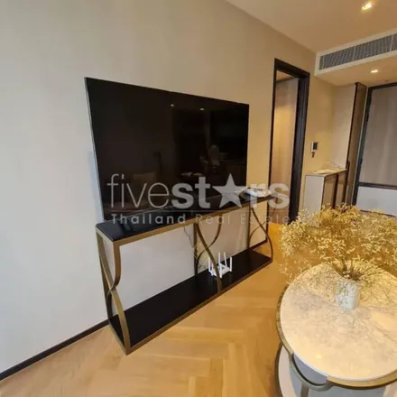 Rent this 2 bed apartment on 40 in Soi Sukhumvit 61, Vadhana District