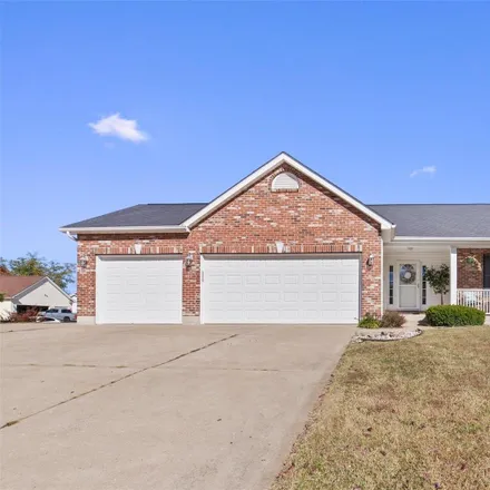 Buy this 3 bed house on 165 Cuivre Ridge Drive in Lincoln County, MO 63379