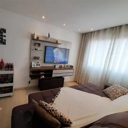 Buy this 2 bed apartment on Rua José Gaspar in Jabaquara, São Paulo - SP