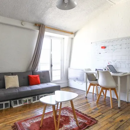 Image 2 - 47 Rue la Condamine, 75017 Paris, France - Apartment for rent