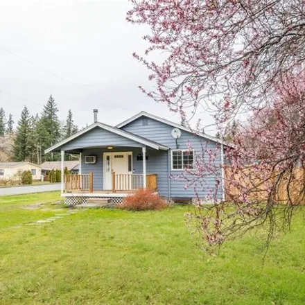 Buy this 3 bed house on 712 Fullerton Avenue in Darrington, Snohomish County