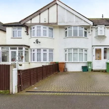 Buy this 3 bed townhouse on Marlow Drive in London, SM3 9BD