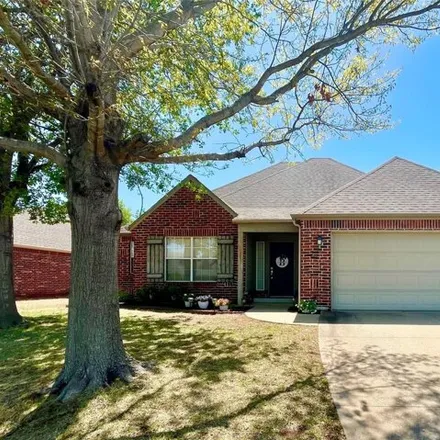 Buy this 3 bed house on 1000 West 120th Street South in Jenks, OK 74037