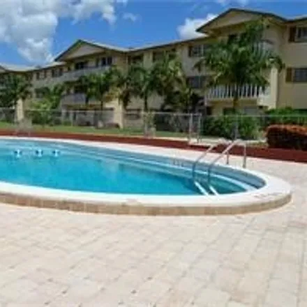 Image 1 - 3704 Broadway, Fort Myers, FL 33901, USA - Condo for rent