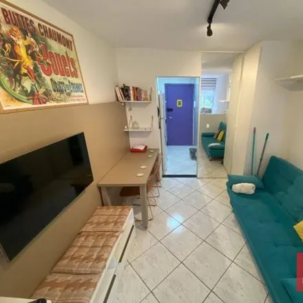Buy this 1 bed apartment on Pão de Açúcar in Avenida Brigadeiro Luís Antônio 2013, Morro dos Ingleses