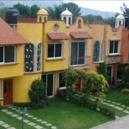 Buy this 9 bed house on Calle Morelos in Calera Poniente, 62760 Jiutepec