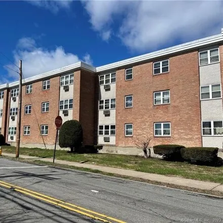 Image 1 - 45 Monroe Street, Black Rock, Bridgeport, CT 06605, USA - Apartment for rent