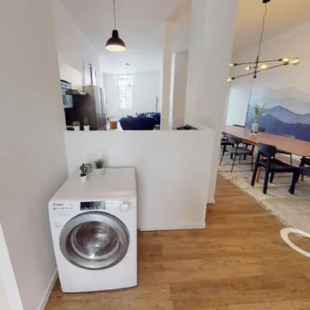 Rent this 6 bed apartment on 1 Quai des Belges in 13001 1er Arrondissement, France