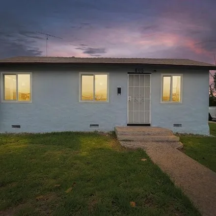 Buy this 3 bed house on 10 West Lupton Street in Manteca, CA 95337