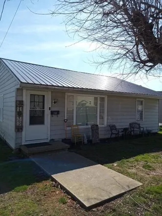 Buy this 3 bed house on 40 North Minnesota Avenue in Wellston, Jackson County