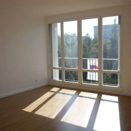 Rent this 4 bed apartment on Chemin de la Bagasse in 01210 Ferney-Voltaire, France
