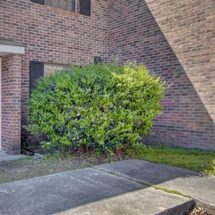 Buy this 3 bed condo on Staple Lane in Charleston, SC 29414