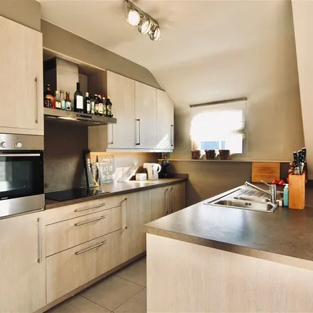 Rent this 2 bed apartment on Binnendijk 18A in 9130 Beveren, Belgium