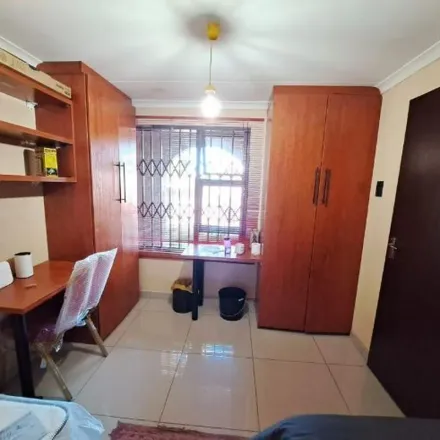 Image 5 - Gibson Street, Martindale, Johannesburg, 2001, South Africa - Apartment for rent