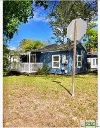 Buy this 2 bed house on 1402 SE 36th St in Savannah, Georgia