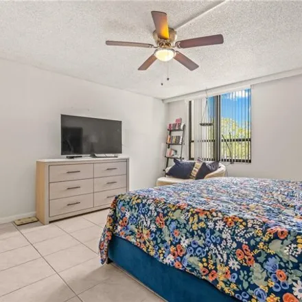 Image 9 - 2621 Cove Cay Dr Unit 309, Clearwater, Florida, 33760 - Condo for sale
