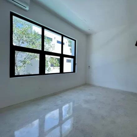 Buy this studio apartment on unnamed road in 77534 Arboledas, ROO