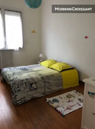 Rent this 4 bed room on Toulouse
