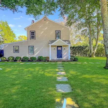 Rent this 3 bed house on 25 Jackson Avenue in Southampton, East Quogue