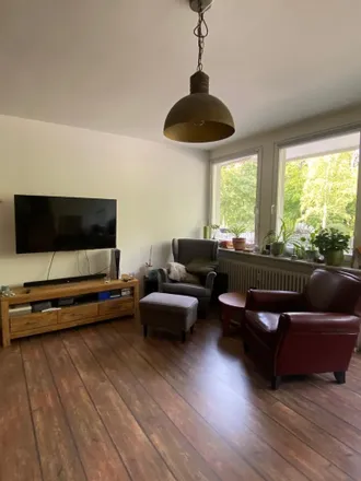 Rent this 2 bed apartment on Hinter dem Zwinger 17 in 21614 Buxtehude, Germany