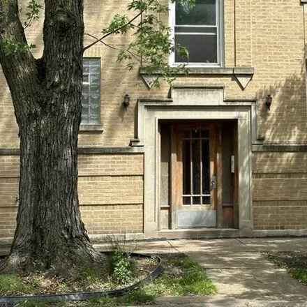 Rent this 1 bed apartment on 4319-4321 North Campbell Avenue in Chicago, IL 60618