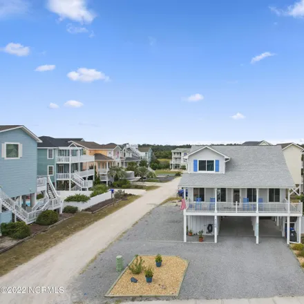 Image 3 - 1166 Ocean Boulevard West, Holden Beach, Brunswick County, NC 28462, USA - House for sale