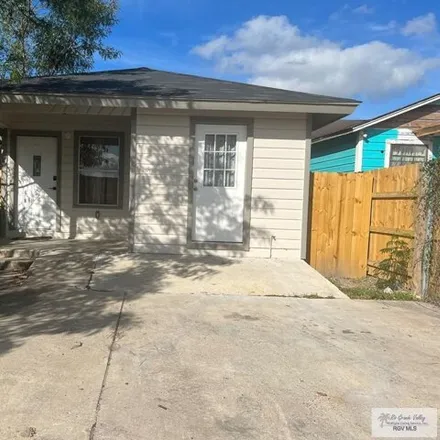 Rent this 4 bed house on 626 West Polk Avenue in Harlingen, TX 78550