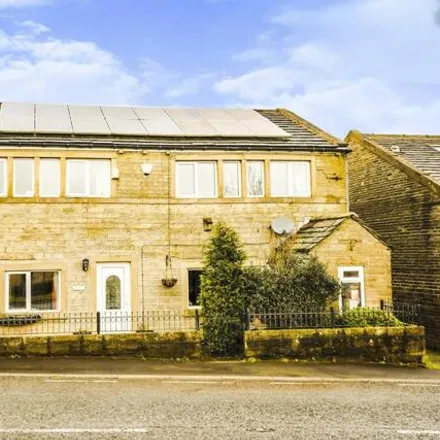 Buy this 4 bed house on New Hey Road in Kirklees, HD3 3FW