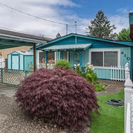 Buy this 2 bed house on 410 Se Carrol St in Winston, Oregon