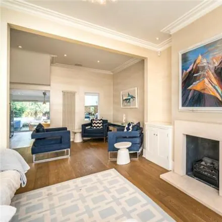 Image 7 - 37 White Hart Lane, London, SW13 0PU, United Kingdom - Townhouse for sale