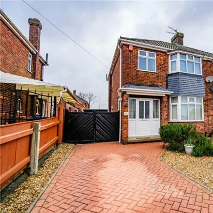 Buy this 3 bed duplex on Rosemary Avenue in Grimsby, DN34 4JN
