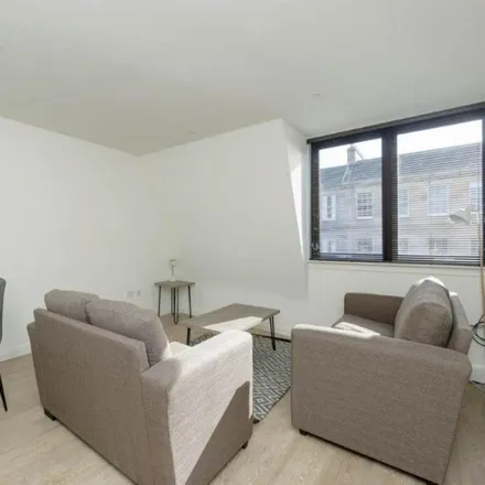Image 2 - 17B Fettes Row, City of Edinburgh, EH3 6RH, United Kingdom - Apartment for rent