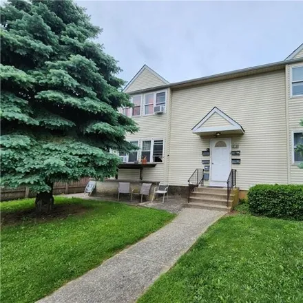 Rent this 2 bed apartment on 807 Wirebach Street in Easton, PA 18042