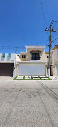 Rent this studio house on Calle Isla del Socorro in Las Quintas, 80060 Culiacán