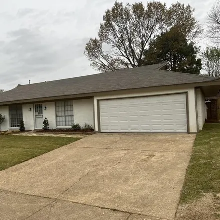 Buy this 3 bed house on 5730 Tulip Tree Drive in Memphis, TN 38115