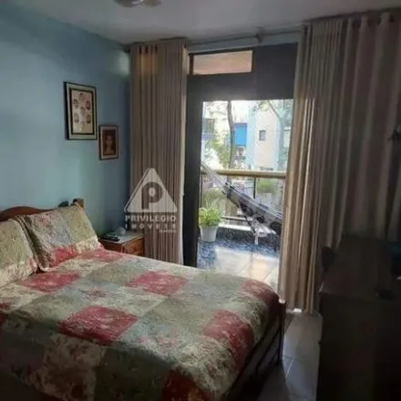 Buy this 4 bed apartment on Rua Joaquim Pinheiro in Freguesia (Jacarepaguá), Rio de Janeiro - RJ