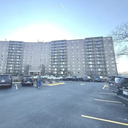 Buy this 2 bed condo on 6359 Americana Drive in Willowbrook, DuPage County