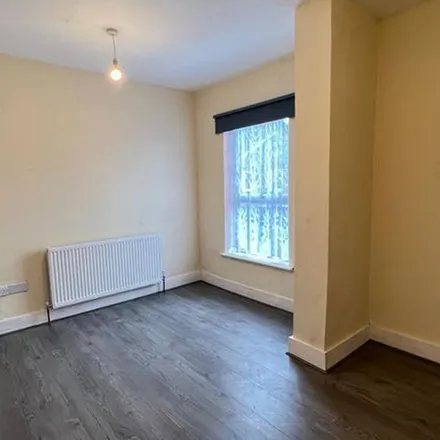 Image 2 - Hitchin Road, Luton, LU2 0EP, United Kingdom - Townhouse for rent