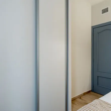 Rent this 1 bed apartment on Calle de Eduardo Marquina in 30, 28019 Madrid