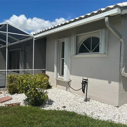 Image 3 - 5456 Kelly Dr # 10, Sarasota, Florida, 34233 - House for sale