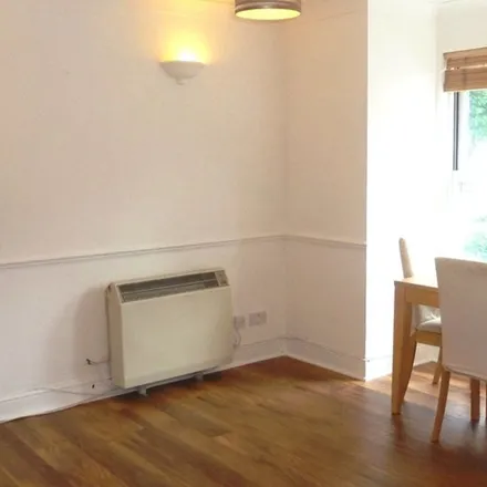 Rent this 2 bed apartment on Hail & Ride Canadian Avenue in Canadian Avenue, London