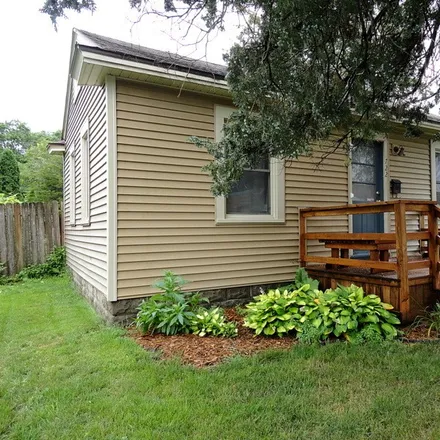 Buy this 1 bed house on 722 May Street in Geneva, IL 60134