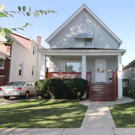 Image 1 - 4046 North Parkside Avenue, Chicago, IL 60634, USA - House for sale