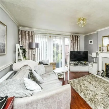 Image 2 - Sedburgh Grove, Knowsley, L36 2QR, United Kingdom - Townhouse for sale