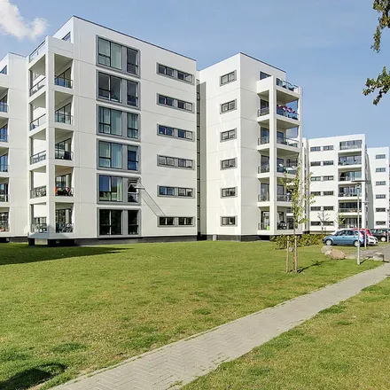 Rent this 3 bed apartment on Margrethevænget 15 in 2665 Vallensbæk, Denmark