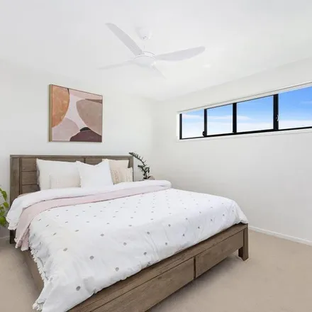 Rent this 3 bed apartment on Paul Crescent in Aura QLD, Australia