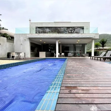 Buy this 6 bed house on D/Art Home Design in Avenida Rio Branco 936, Centro